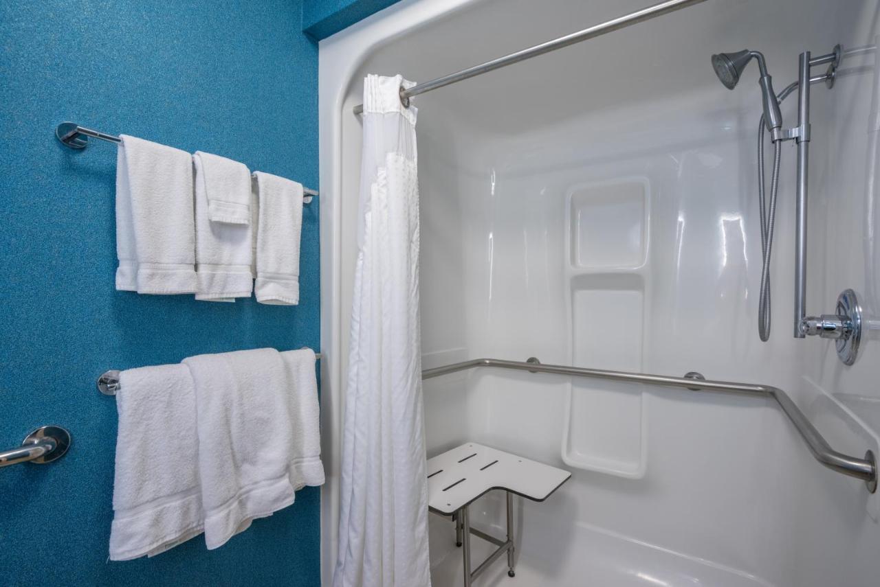 Holiday Inn Express And Suites Quakertown - Allentown Area By Ihg Exterior foto